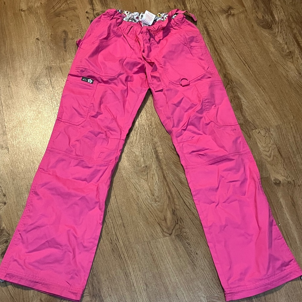 XS Koi hot pink scrub pant